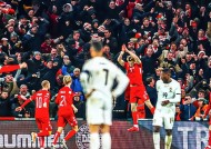 九州体育赛事-包含球场上的激情澎湃，球迷情绪高涨的词条