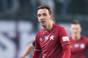 九州体育平台-包含欧洲豪门球队签下新外援，强化实力的词条