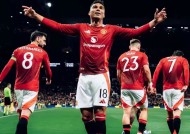 九州体育官网-利物浦客场不敌对手，领先优势缩小